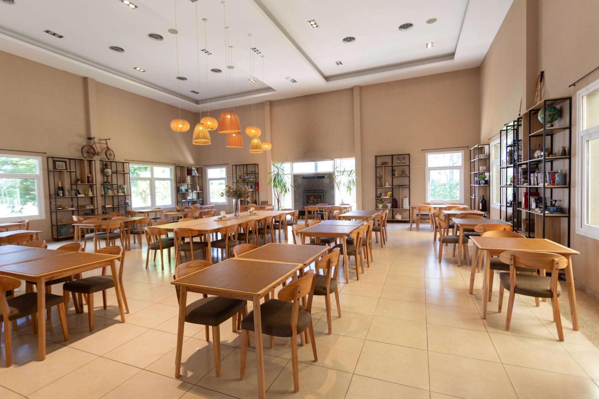 Howard Johnson Hotel & Resort フネス エクステリア 写真