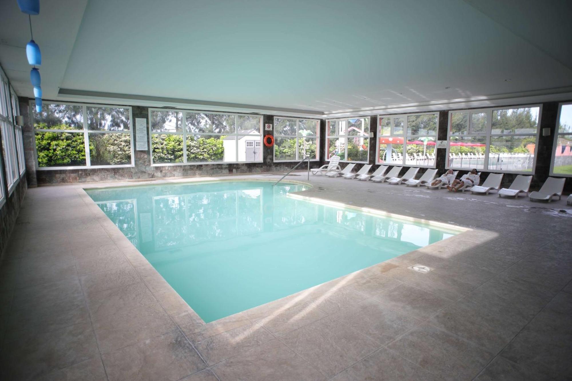 Howard Johnson Hotel & Resort フネス エクステリア 写真